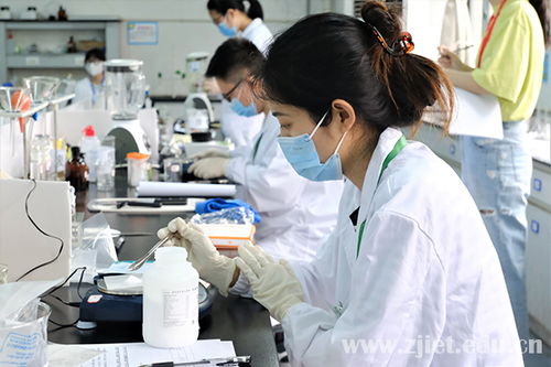 省職業(yè)院校技能大賽高職組 農(nóng)產(chǎn)品質(zhì)量安全檢測 賽項(xiàng)在我校順利舉行